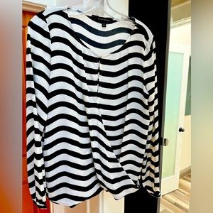 Banana republic blouse silk Medium